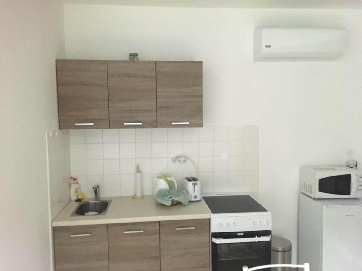 Konde Apartments B Dunajska Streda Ngoại thất bức ảnh