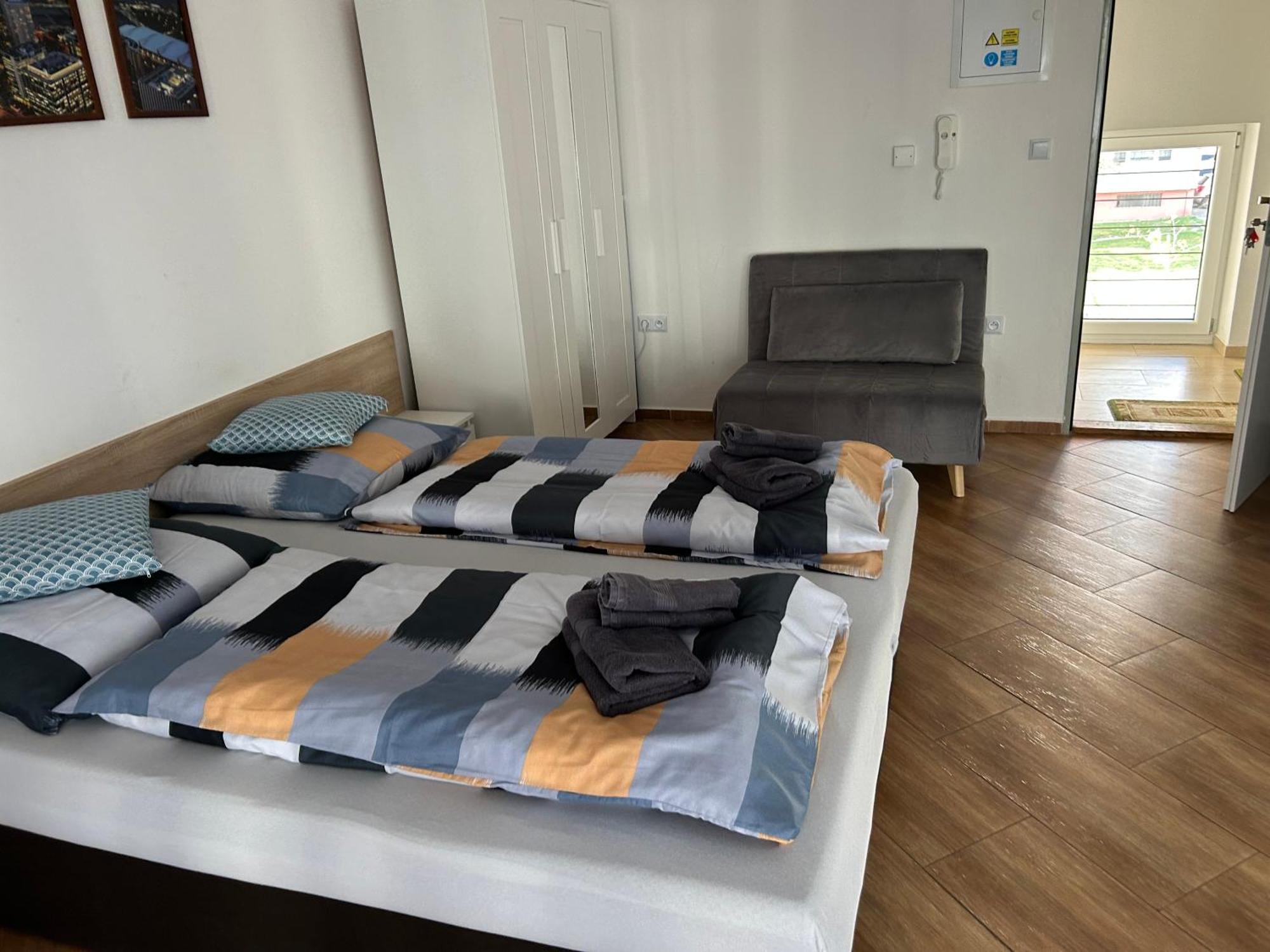 Konde Apartments B Dunajska Streda Ngoại thất bức ảnh