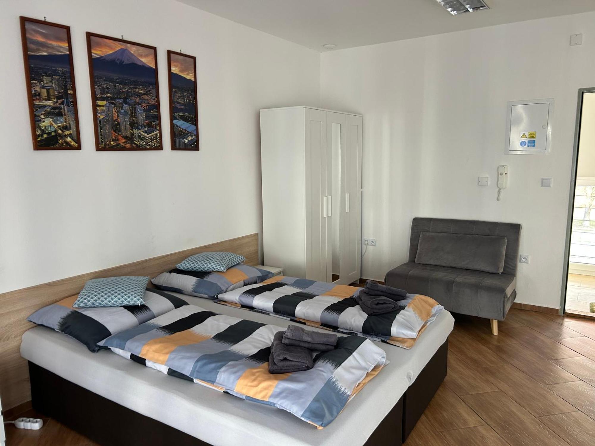Konde Apartments B Dunajska Streda Ngoại thất bức ảnh